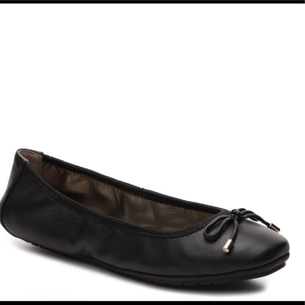 me Too Ballet Flats - Brand New in Box - Size 8